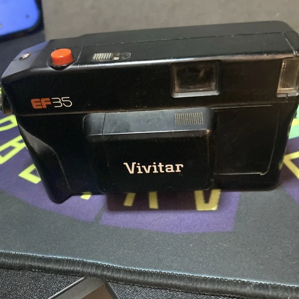 Vivitar EF35 35mm Film Camera Vintage Point & Shoot Retro Camera B2